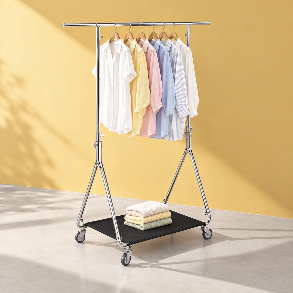 Single stand in a pop-up shop