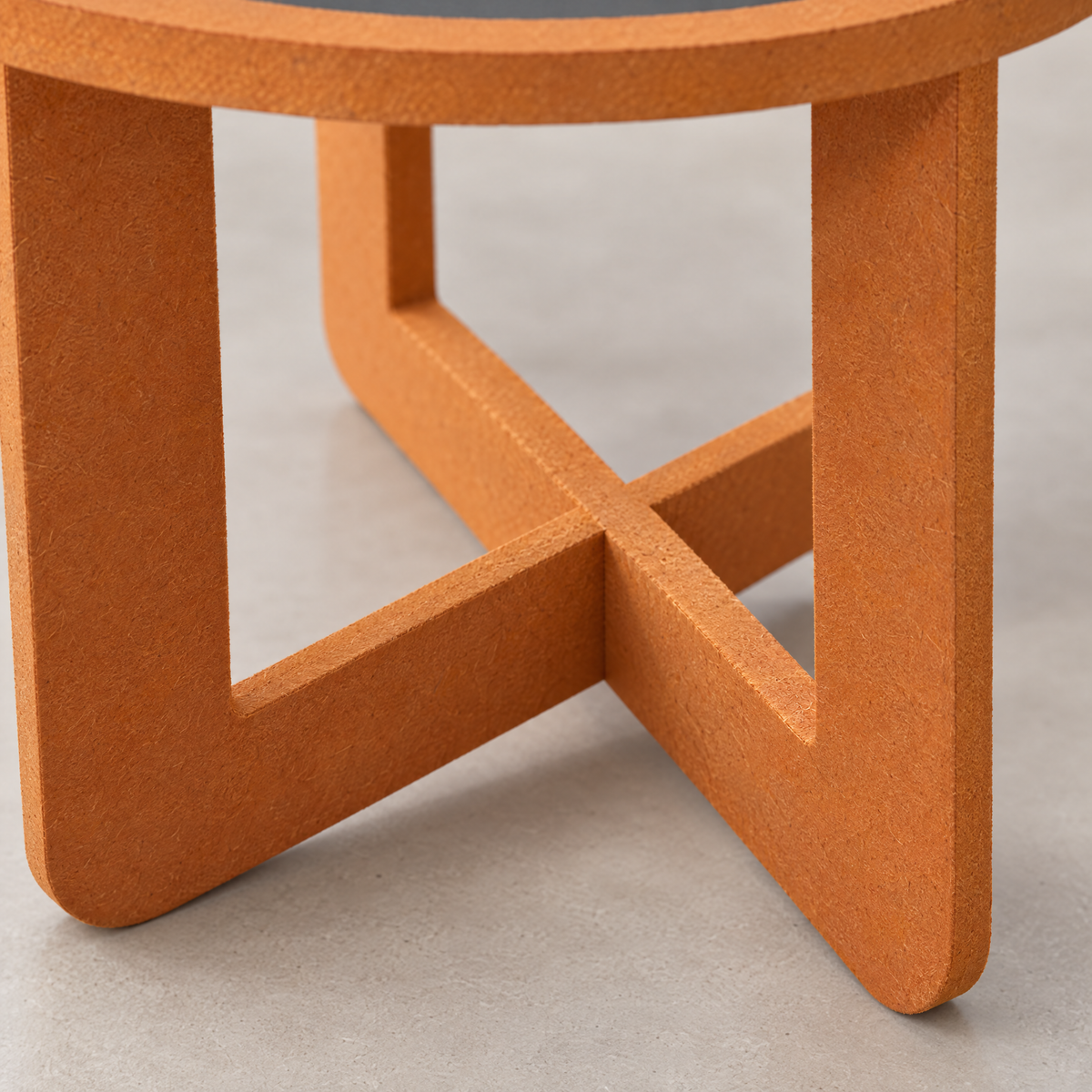 Interlocking legs detail
